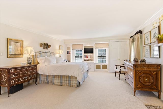 80 Shore Road, Cold Spring Harbor, NY 11724