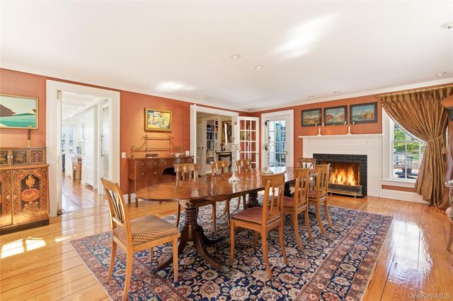80 Shore Road, Cold Spring Harbor, NY 11724