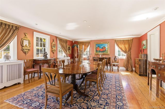 80 Shore Road, Cold Spring Harbor, NY 11724