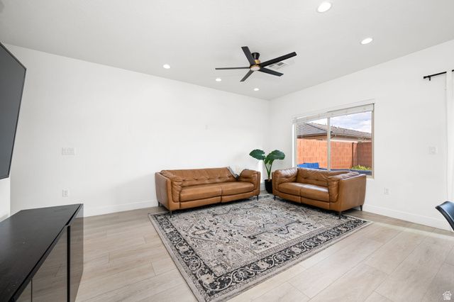 617 S MALORIE WAY, Ivins, UT 84738