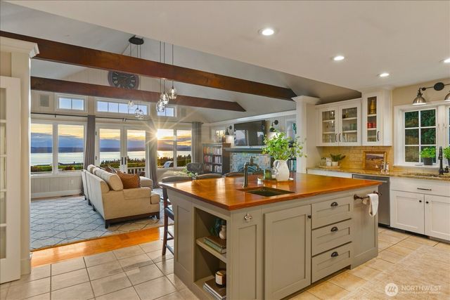18311 8th Avenue NW, Shoreline, WA 98177