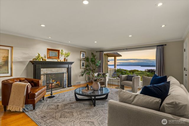 18311 8th Avenue NW, Shoreline, WA 98177