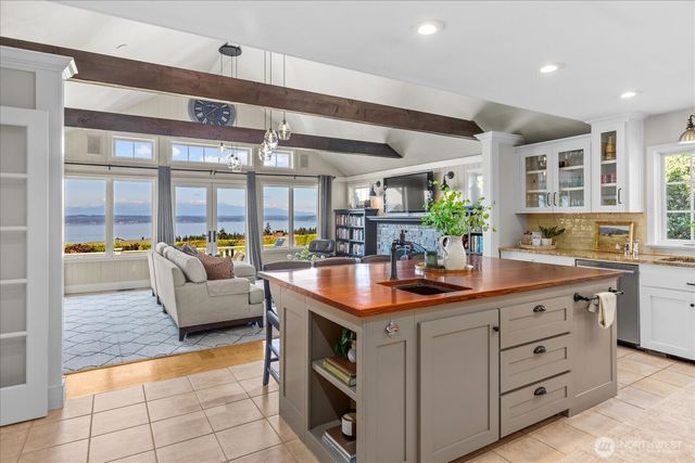 18311 8th Avenue NW, Shoreline, WA 98177