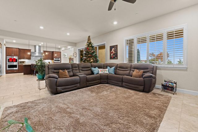 165 Keystone Ct, El Dorado Hills, CA 95762