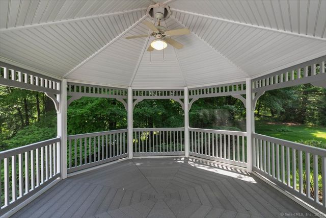 1 Mountaincrest Drive, Cheshire, CT 06410