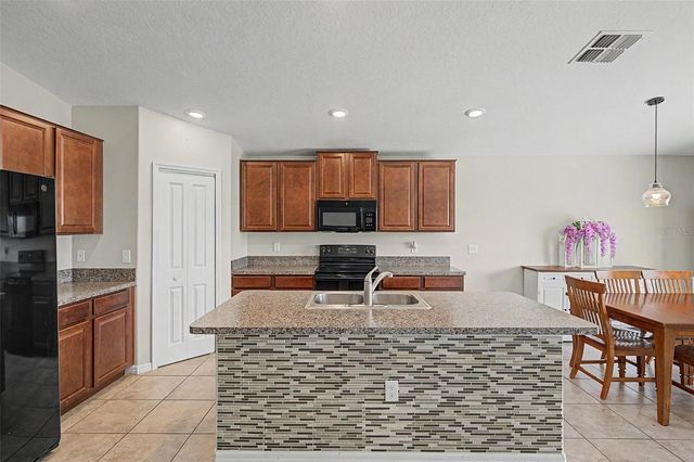 9625 SAGE CREEK DRIVE, Ruskin, FL 33573