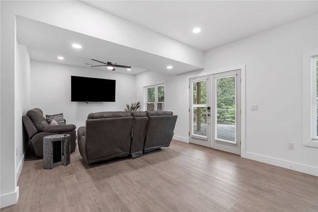 252 Dogwood Drive, Westminster, SC 29693