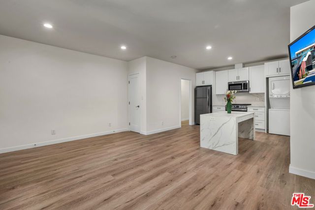 738 Westmount Drive, West Hollywood, CA 90069