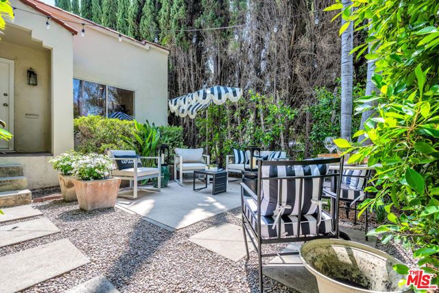 738 Westmount Drive, West Hollywood, CA 90069