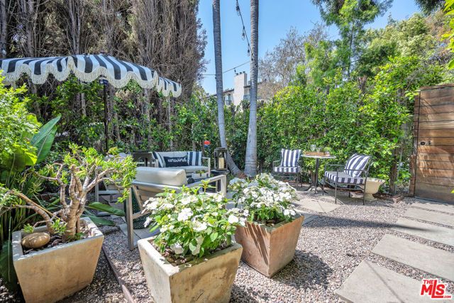 738 Westmount Drive, West Hollywood, CA 90069