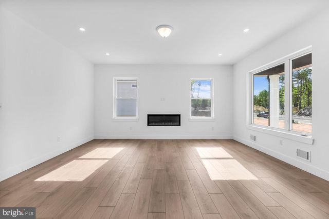 399 SOUTHERN BLVD, Bayville, NJ 08721