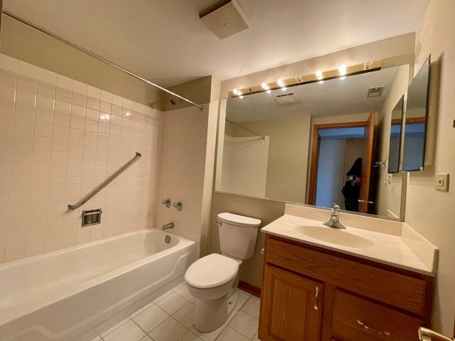 511 Aurora Avenue 620, Naperville, IL 60540