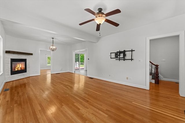 20 Pine Street, Natick, MA 01760