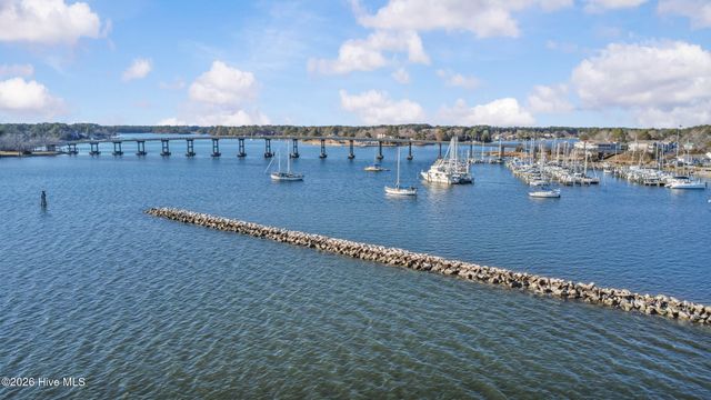 117 Southern Plantation Drive S, Oriental, NC 28571