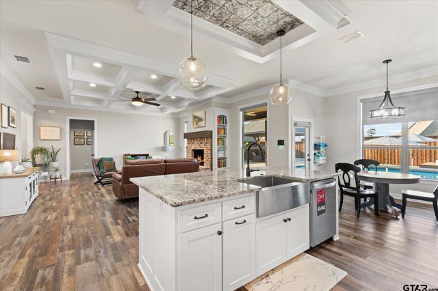 285 Heritage Way, Bullard, TX 75757