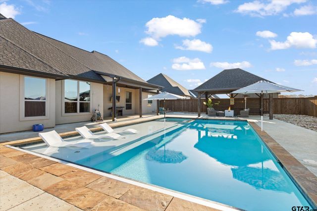 285 Heritage Way, Bullard, TX 75757