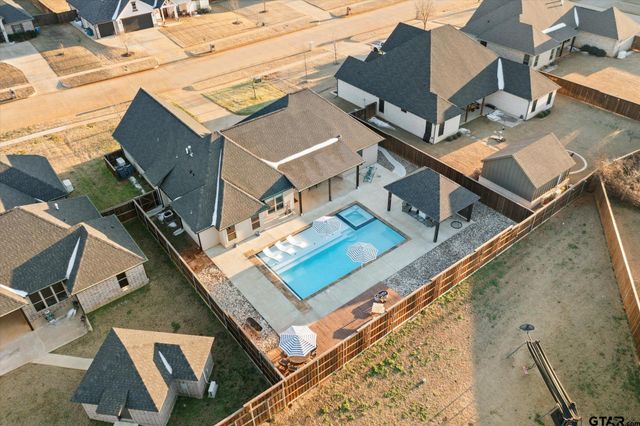 285 Heritage Way, Bullard, TX 75757