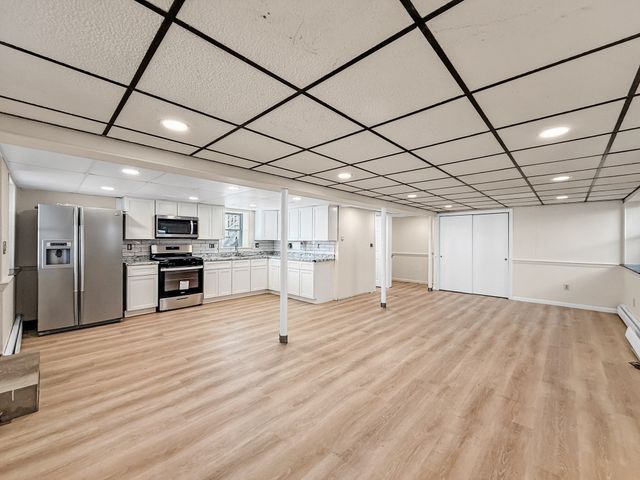 66 Tuscano Ave, Revere, MA 02151