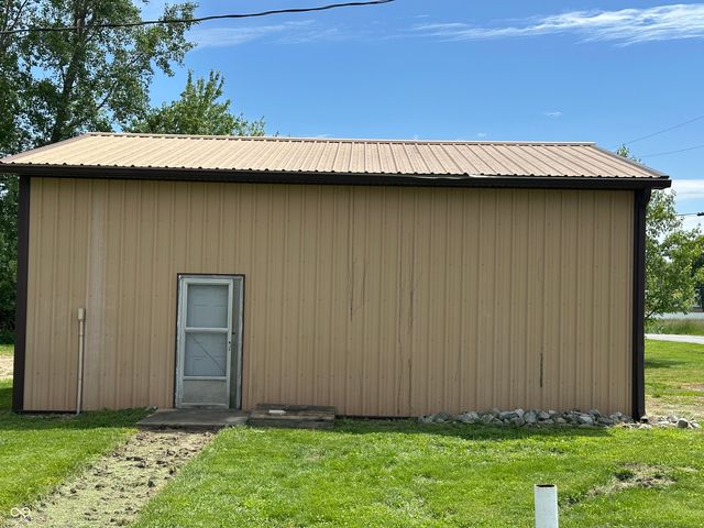 4673 S 400 W, New Palestine, IN 46163