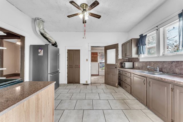 314 Jasper Street, Aurora, MO 65605