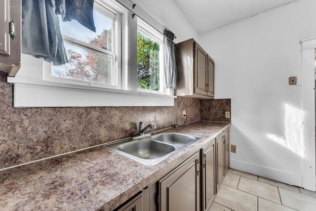 314 Jasper Street, Aurora, MO 65605