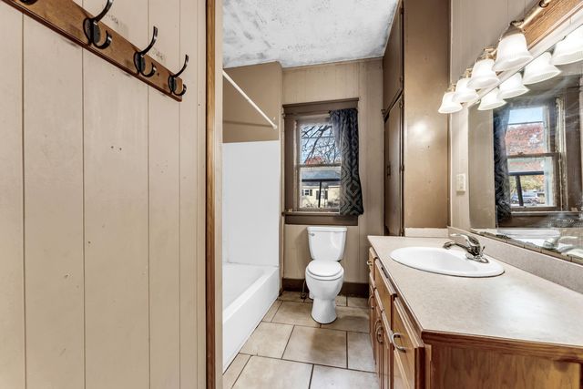 314 Jasper Street, Aurora, MO 65605