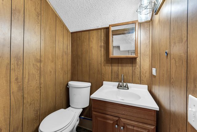 314 Jasper Street, Aurora, MO 65605