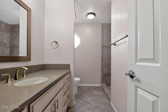 6091 W ROSE GARDEN Lane, Glendale, AZ 85308