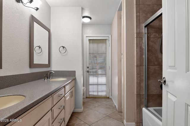 6091 W ROSE GARDEN Lane, Glendale, AZ 85308