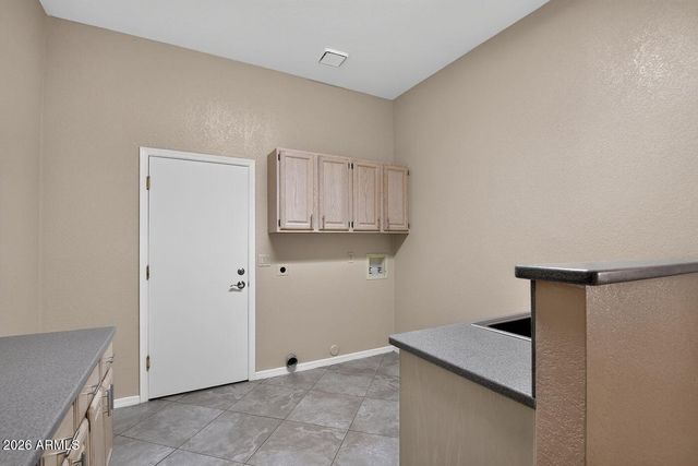 6091 W ROSE GARDEN Lane, Glendale, AZ 85308
