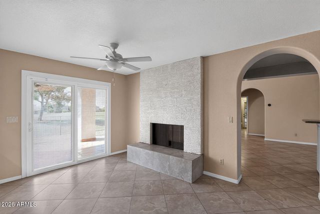 6091 W ROSE GARDEN Lane, Glendale, AZ 85308