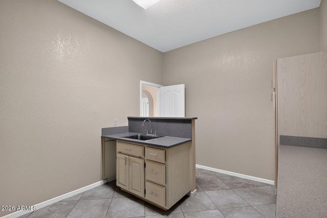 6091 W ROSE GARDEN Lane, Glendale, AZ 85308