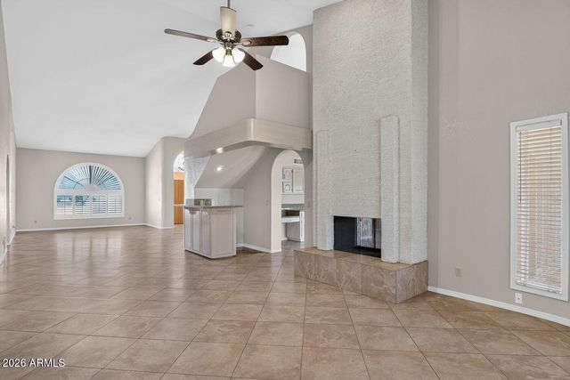 6091 W ROSE GARDEN Lane, Glendale, AZ 85308