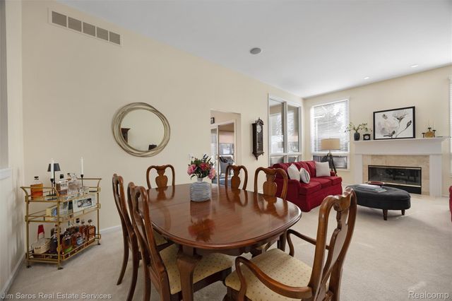 2243 Twin Islands Court, Ann Arbor, MI 48108