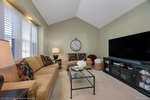 2243 Twin Islands Court, Ann Arbor, MI 48108