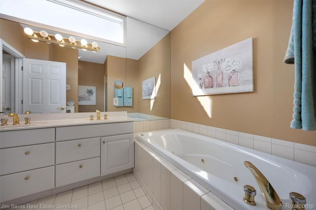 2243 Twin Islands Court, Ann Arbor, MI 48108