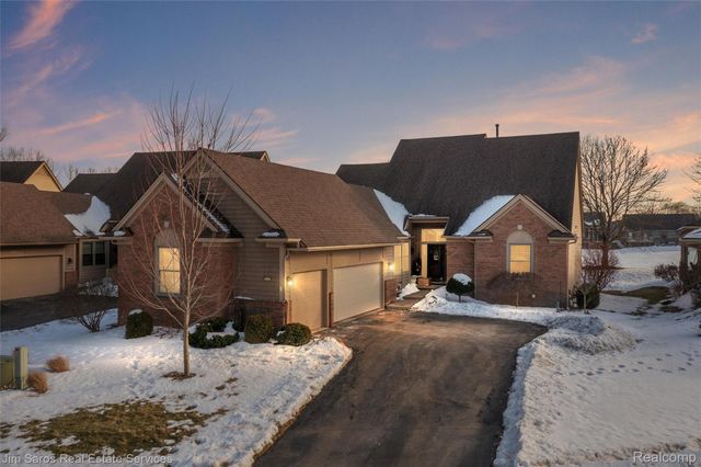 2243 Twin Islands Court, Ann Arbor, MI 48108