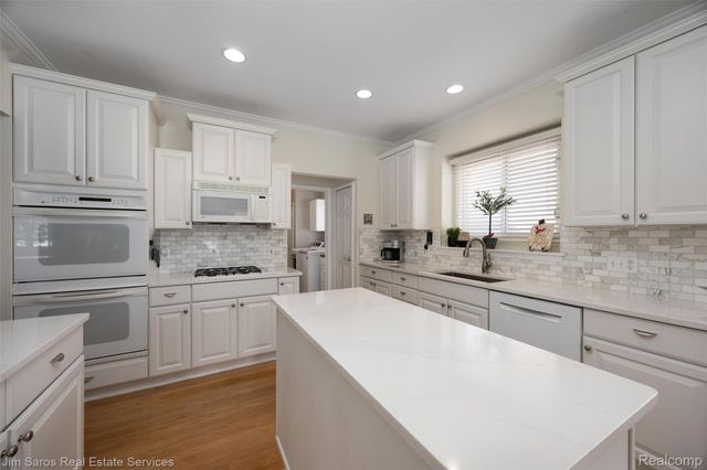 2243 Twin Islands Court, Ann Arbor, MI 48108