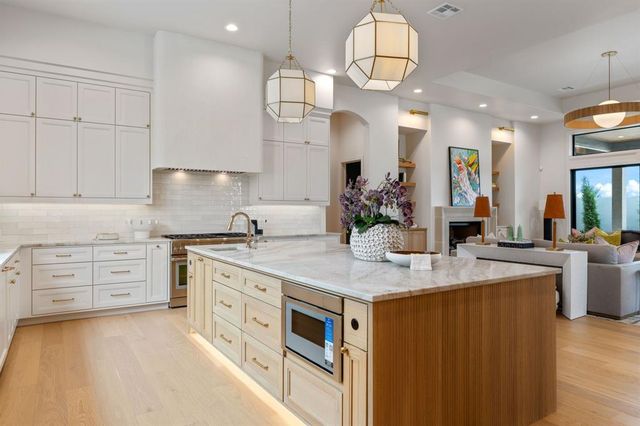 5701 Promenade Square, Oklahoma City, OK 73142