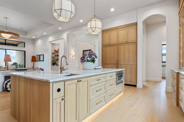 5701 Promenade Square, Oklahoma City, OK 73142