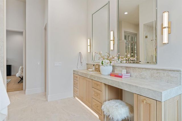 5701 Promenade Square, Oklahoma City, OK 73142