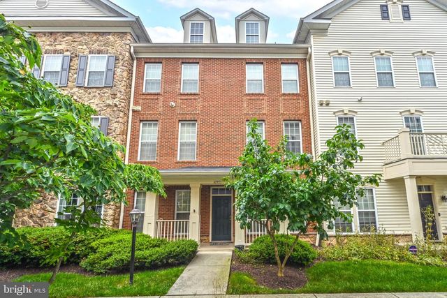 41953 BLUE FLAG TER, Aldie, VA 20105