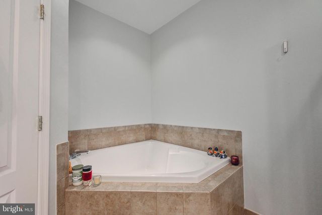 41953 BLUE FLAG TER, Aldie, VA 20105