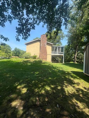 212 Pat Haven Drive, Pataskala, OH 43062
