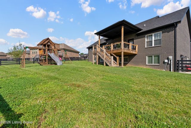 23 Ravens Wood, Taylorsville, KY 40071