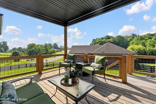 23 Ravens Wood, Taylorsville, KY 40071