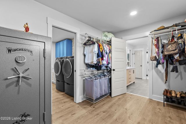 23 Ravens Wood, Taylorsville, KY 40071