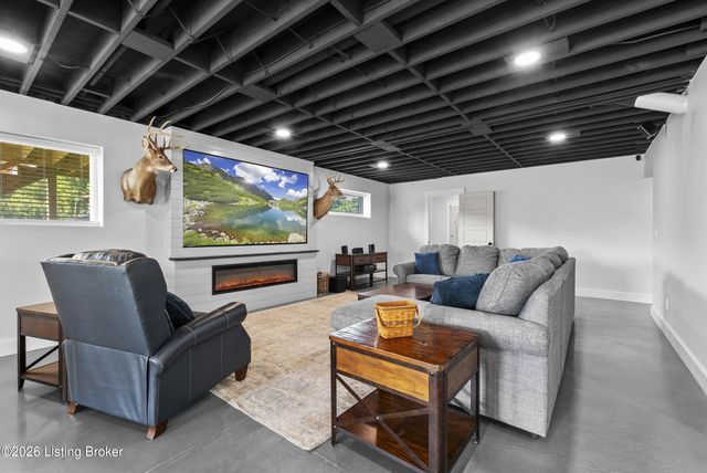 23 Ravens Wood, Taylorsville, KY 40071