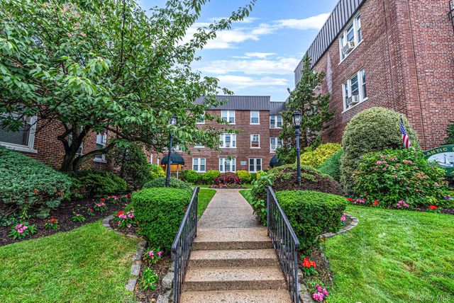 185 Atlantic Avenue C11, Lynbrook, NY 11563