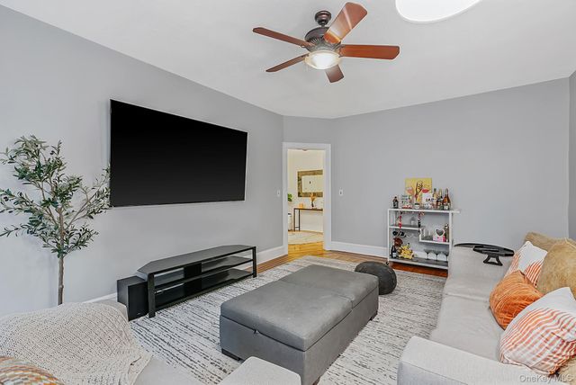 185 Atlantic Avenue C11, Lynbrook, NY 11563